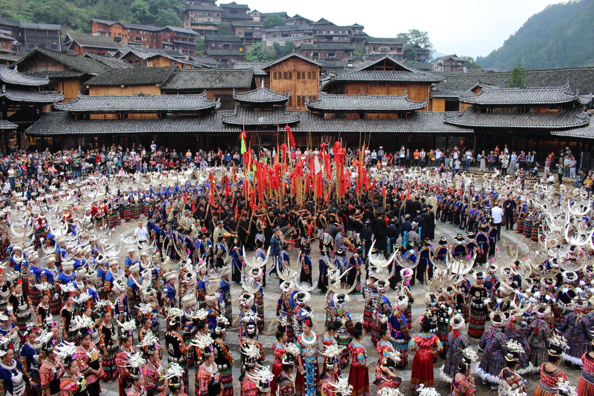云南民族风俗全景